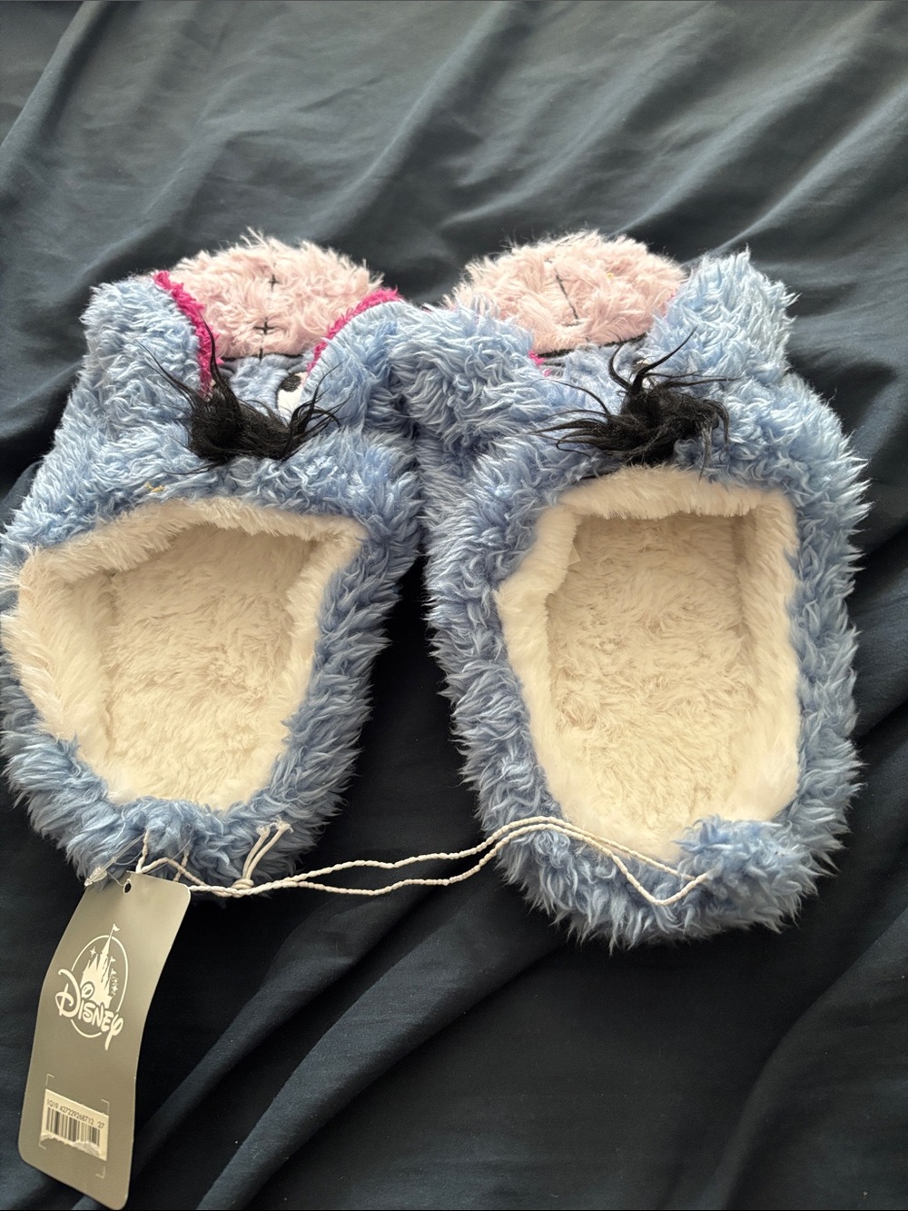 Disney Eeyore women’s slippers size 7/8 - Picture 8 of 8